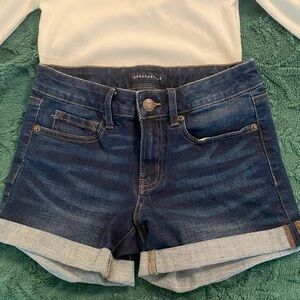 Women’s Aeropostale Low Rise Midi Jean Shorts, Size 6